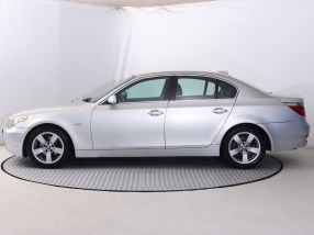 BMW 5 - 2004