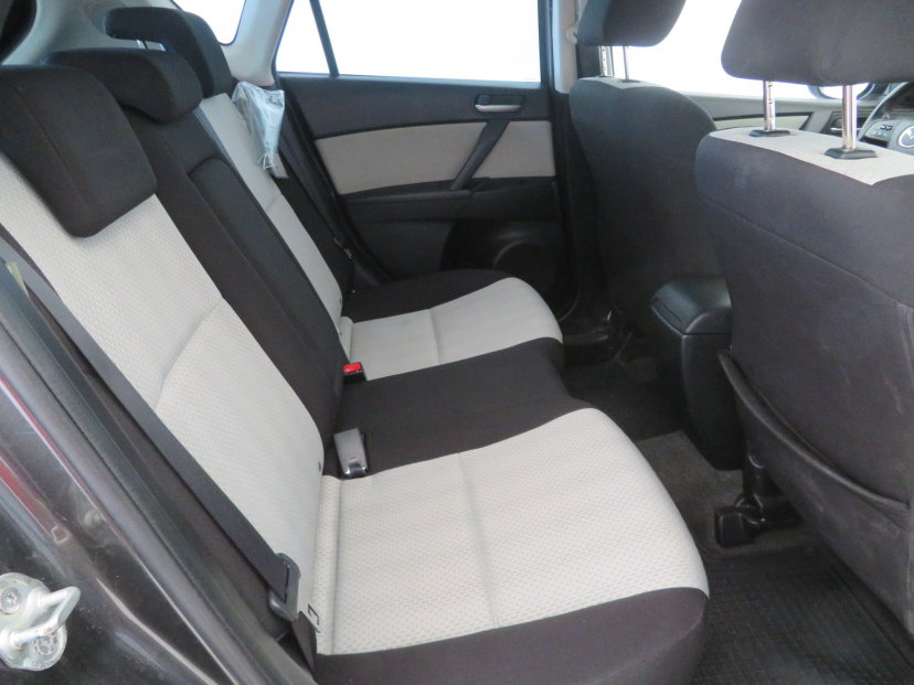Mazda 3, 2010