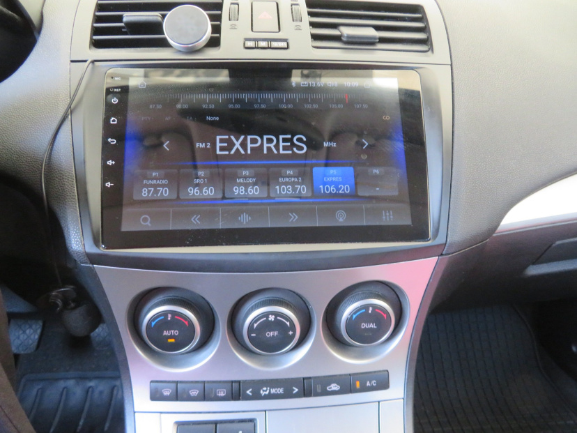 Mazda 3, 2010