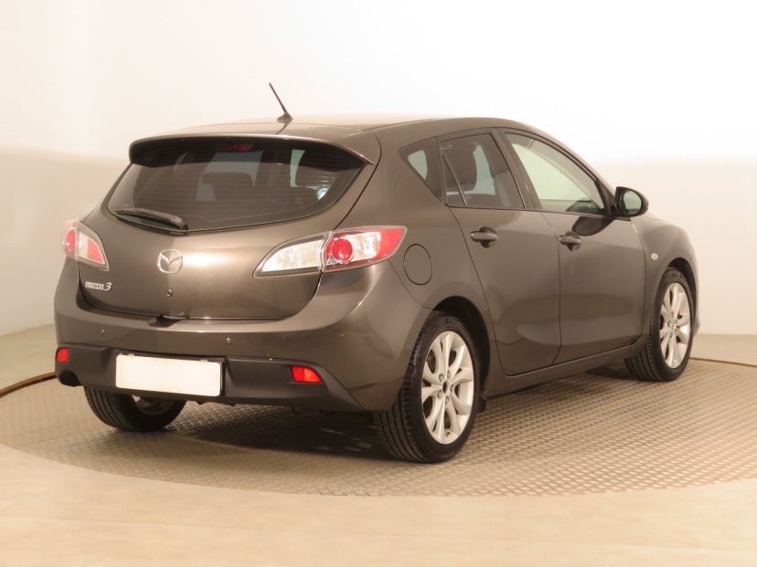 Mazda 3, 2010