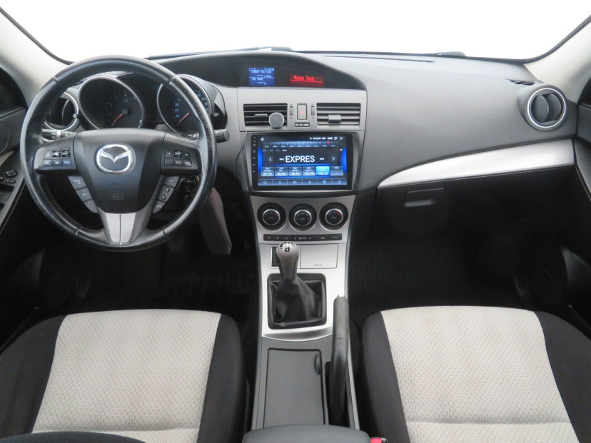 Mazda 3, 2010