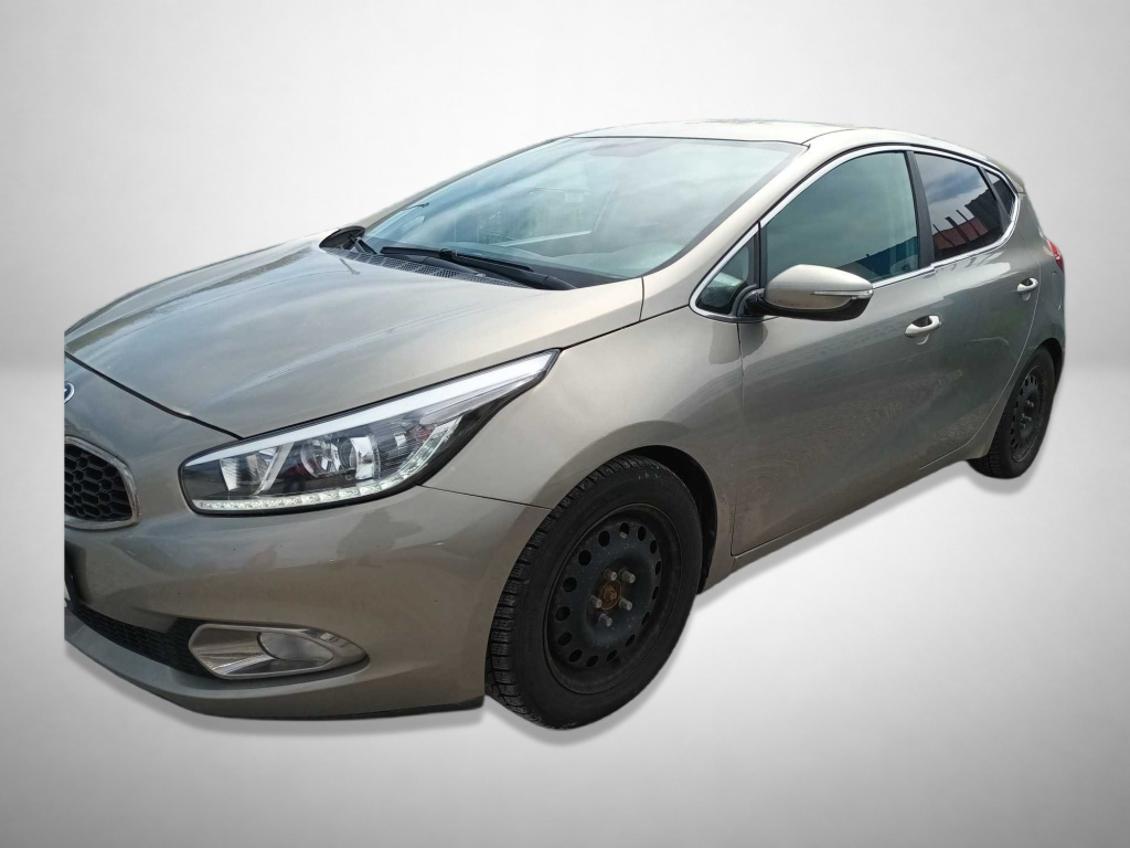 Kia Ceed, 2013