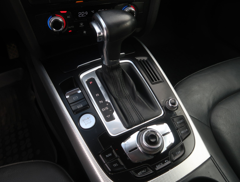 Audi A4, 2014