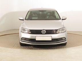 Volkswagen Jetta - 2016