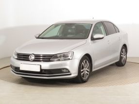Volkswagen Jetta - 2016