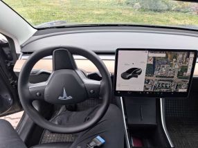 Tesla Model 3 - 2020