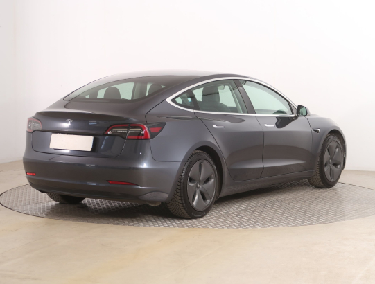 Tesla Model 3 Std Range Plus 52kWh