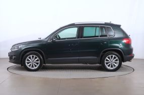 Volkswagen Tiguan - 2015