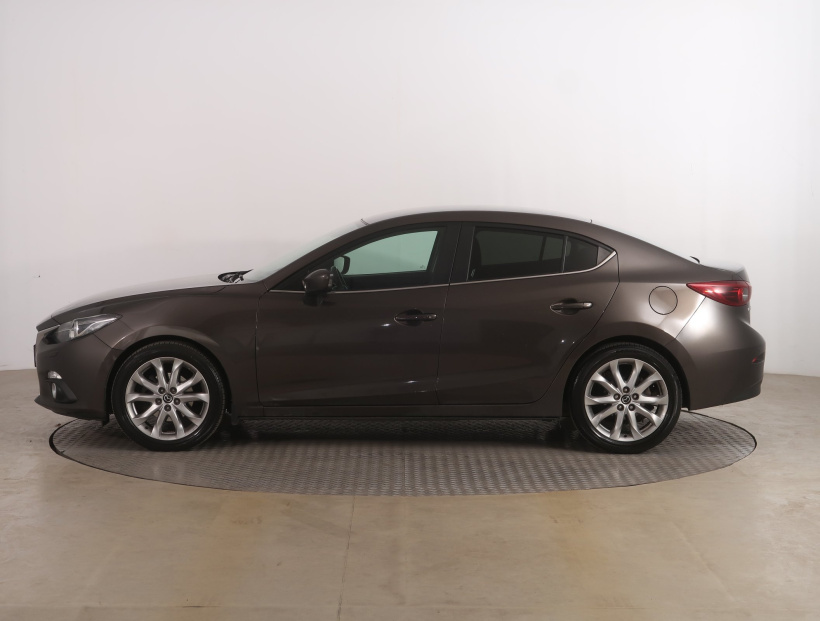 Mazda 3, 2016