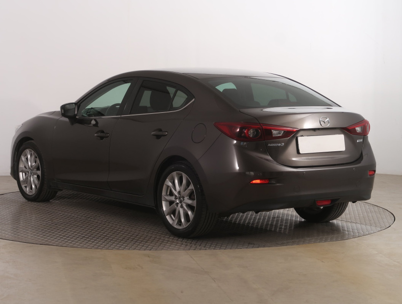 Mazda 3, 2016
