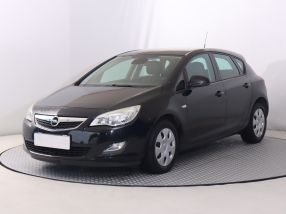 Opel Astra - 2010