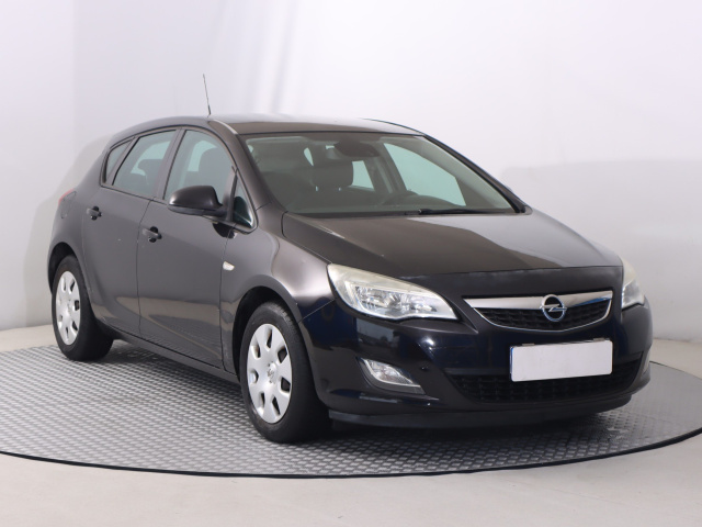 Opel Astra 2010