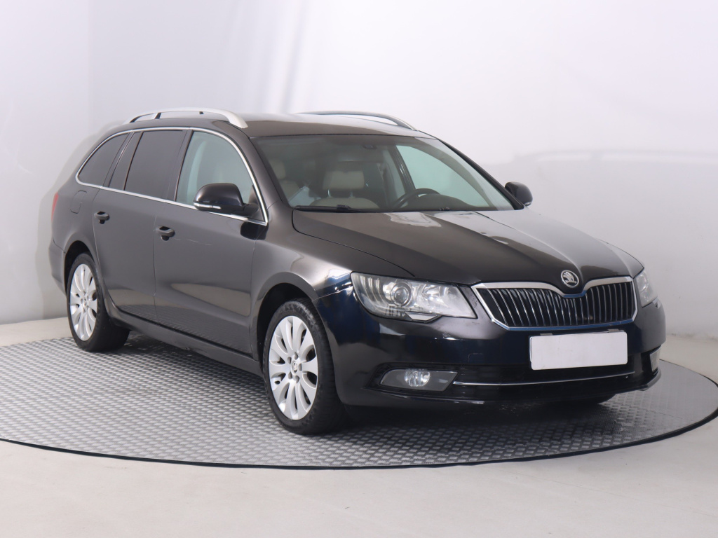 Škoda Superb, 2012