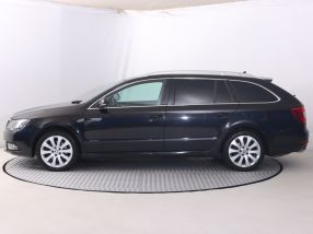 Škoda Superb - 2012