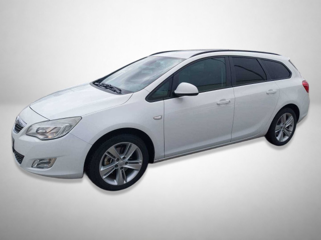 Opel Astra 2011