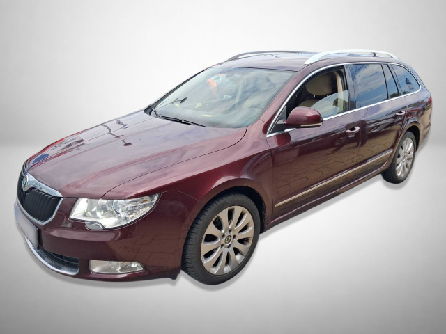 Škoda Superb 2011