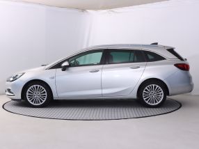Opel Astra - 2016
