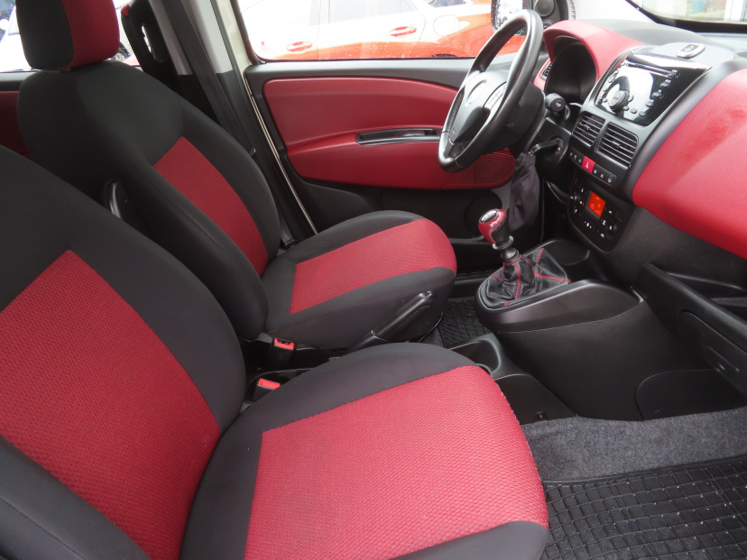 Fiat Doblo, 2011