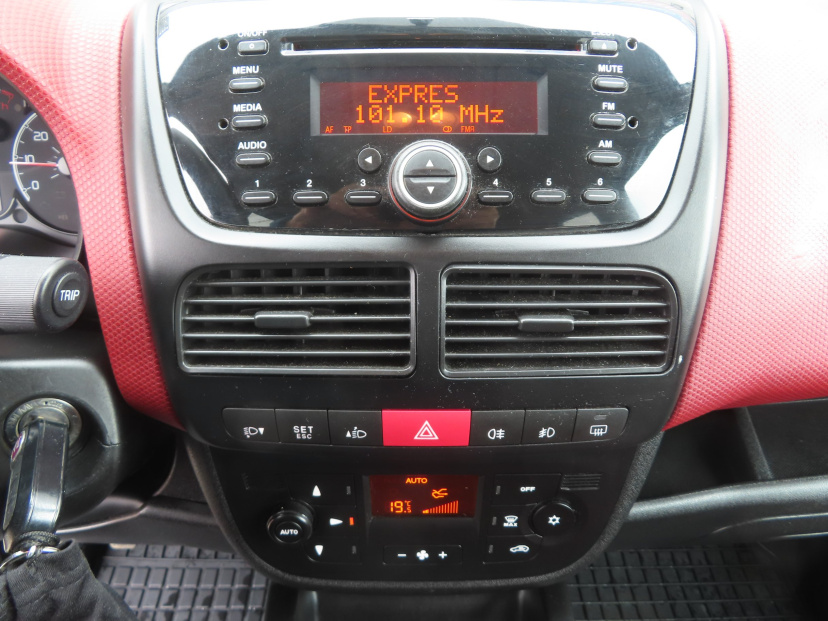 Fiat Doblo, 2011