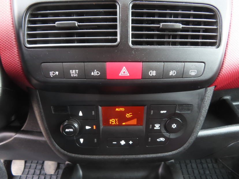 Fiat Doblo, 2011