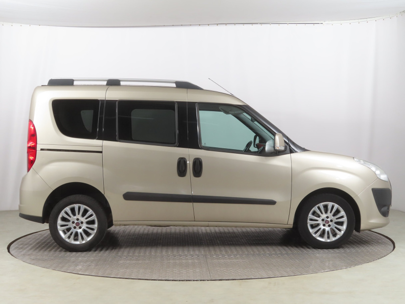 Fiat Doblo, 2011