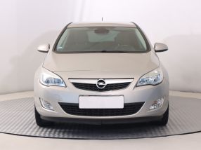 Opel Astra - 2010