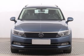 Volkswagen Passat - 2015