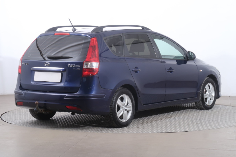 Hyundai i30, 2011