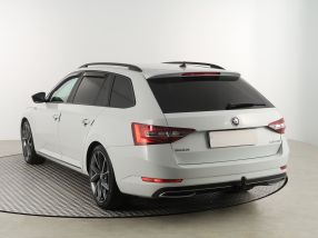 Škoda Superb - 2016