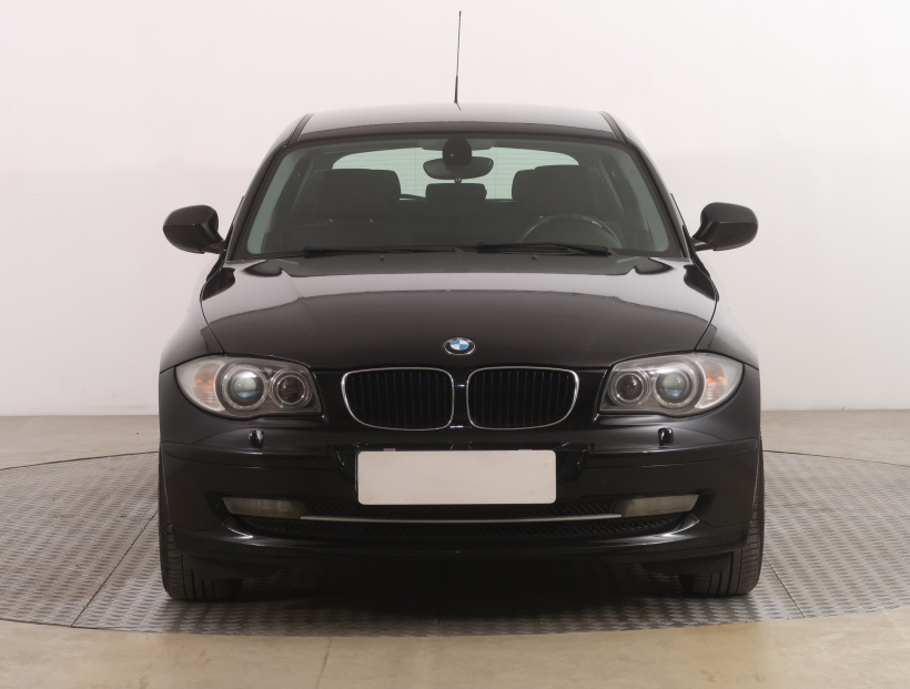 BMW 1, 2011