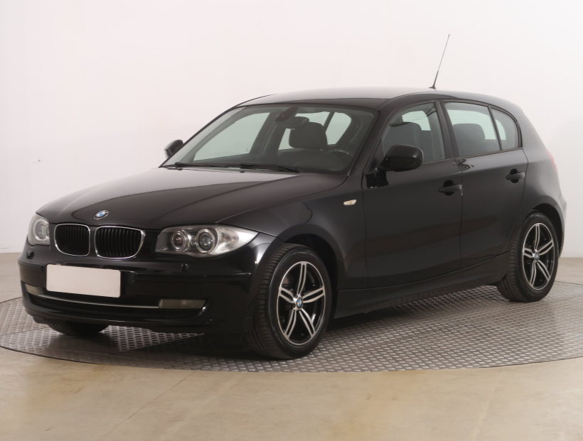 BMW 1, 2011