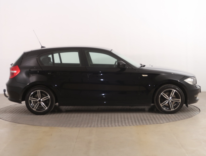 BMW 1, 2011