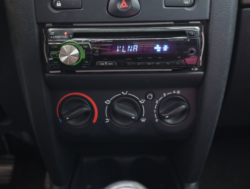 Renault Clio, 2004