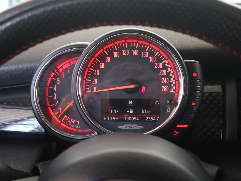 MINI 5-door, 2015