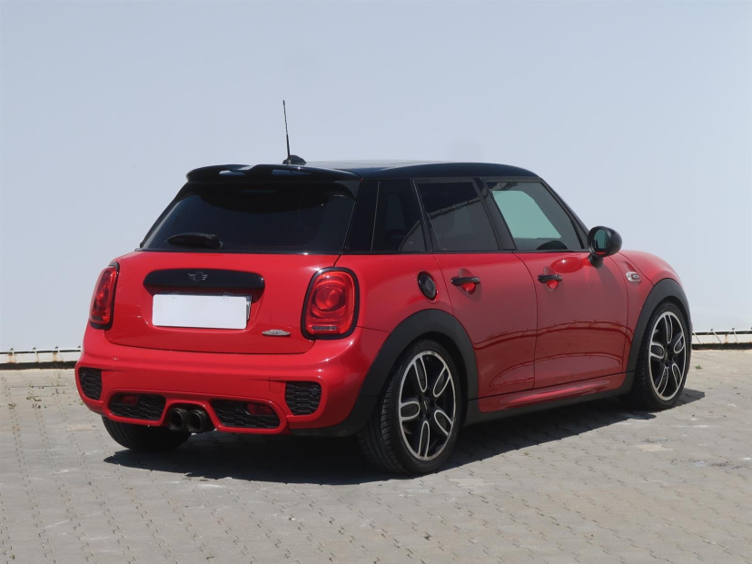 MINI 5-door, 2015