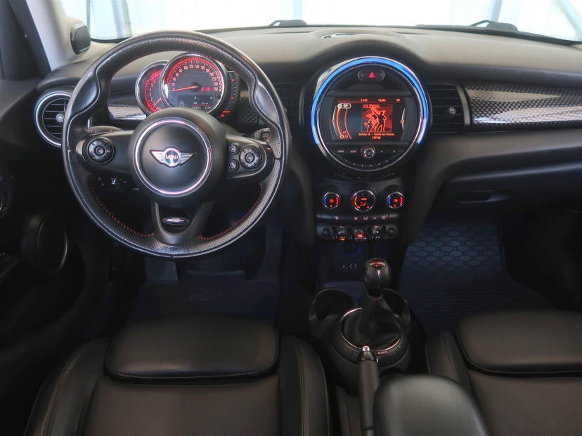 MINI 5-door, 2015