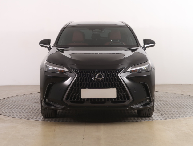 Lexus NX, 2023