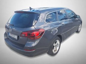 Opel Astra - 2011