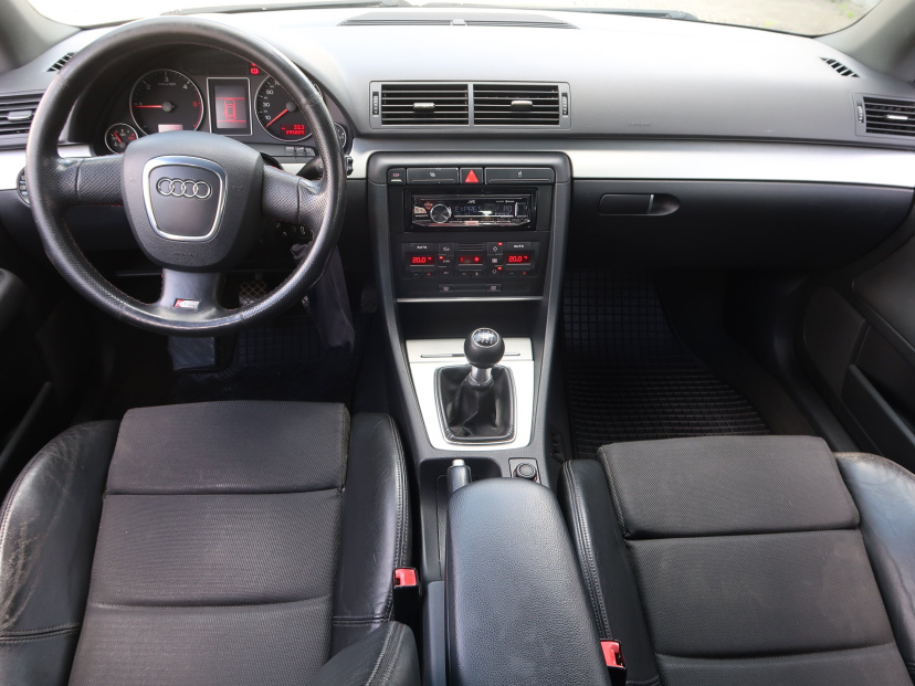 Audi A4, 2005