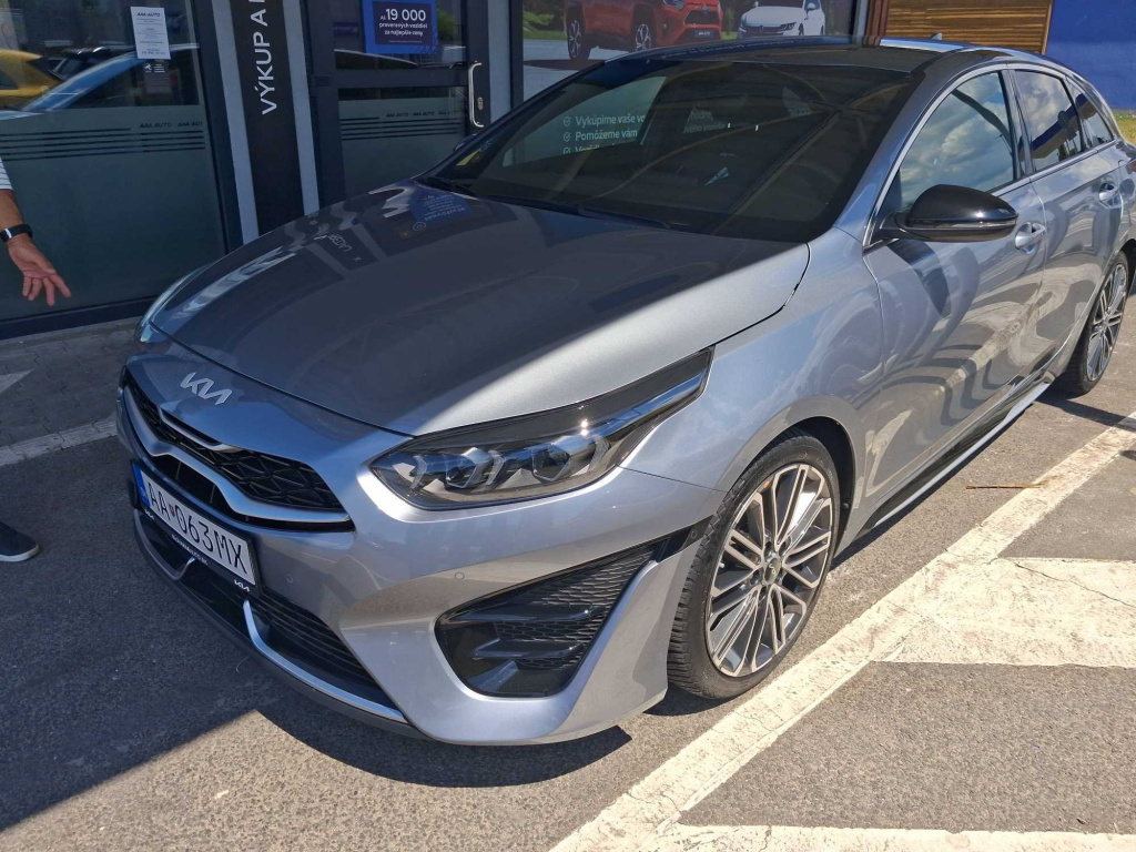Kia ProCeed
