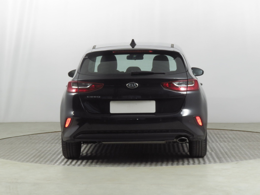 Kia Ceed, 2021