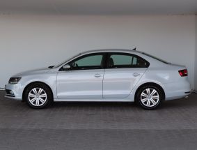 Volkswagen Jetta - 2017