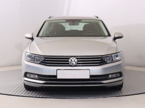 Volkswagen Passat - 2015