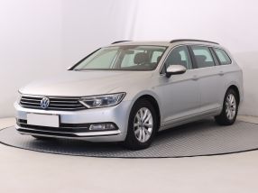 Volkswagen Passat - 2015