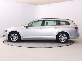 Volkswagen Passat - 2015