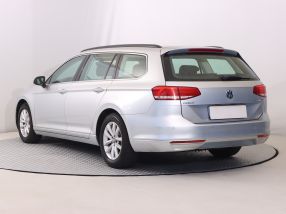 Volkswagen Passat - 2015