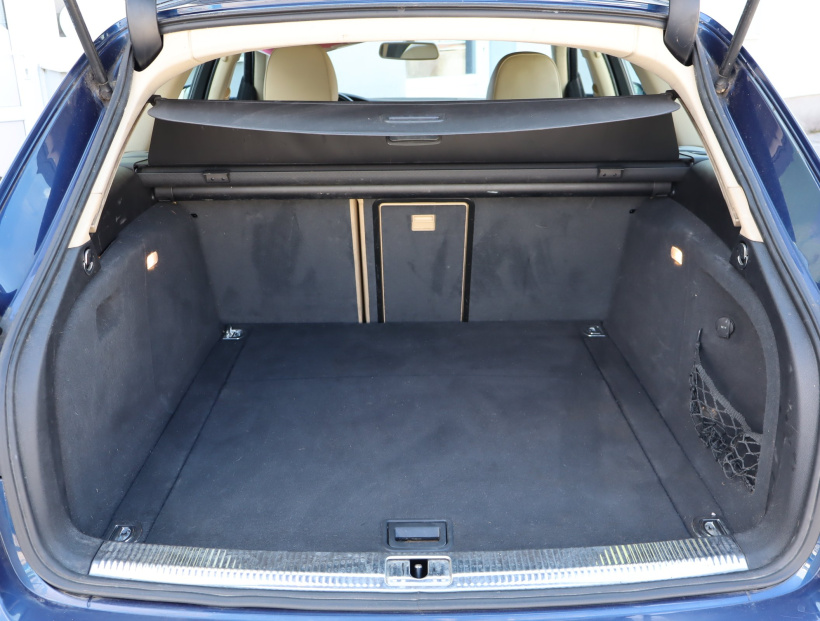 Audi A4, 2013