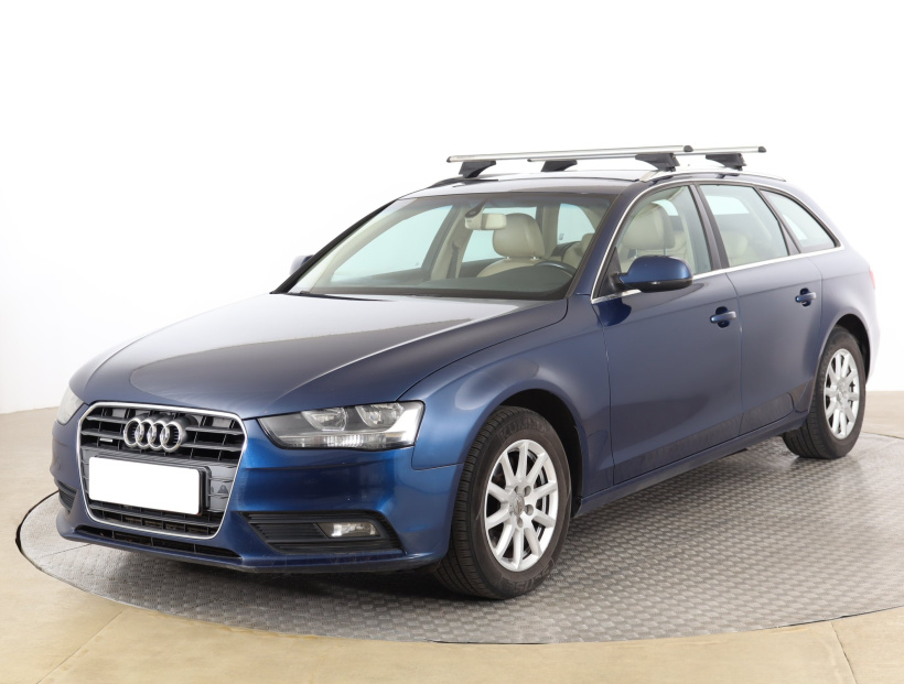 Audi A4, 2013