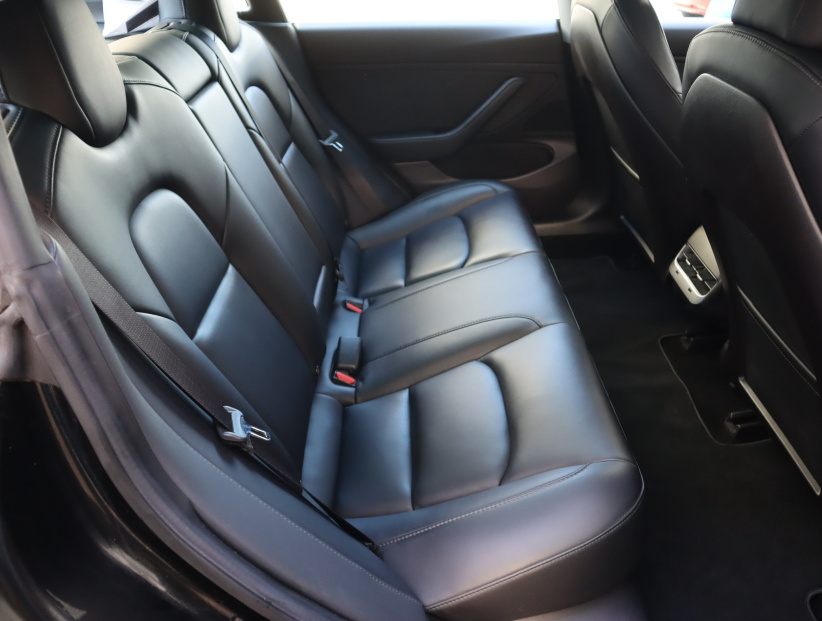 Tesla Model 3, 2019
