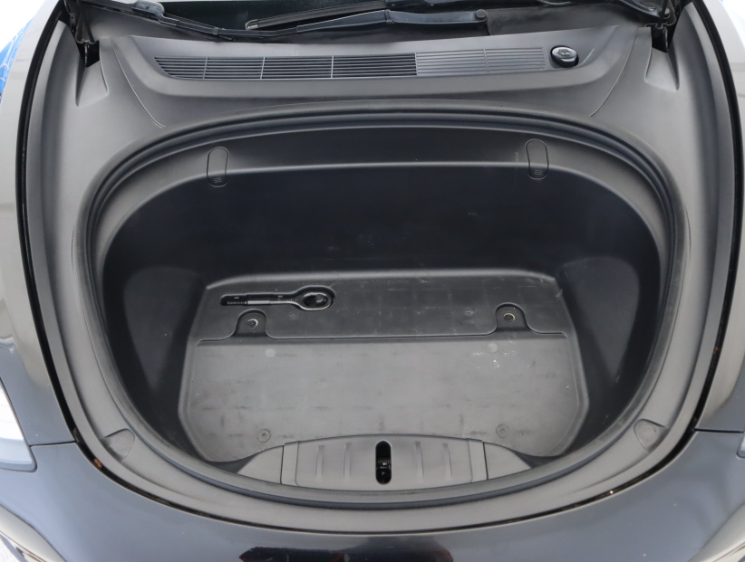Tesla Model 3, 2019